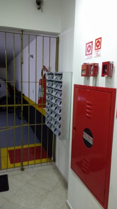 Pintura em Prédio Comercial Condomínio Maracanã - Pintura na Parede de Prédio Pintura em Prédio Comercial Condomínio Maracanã - Pintura na Parede de Prédio