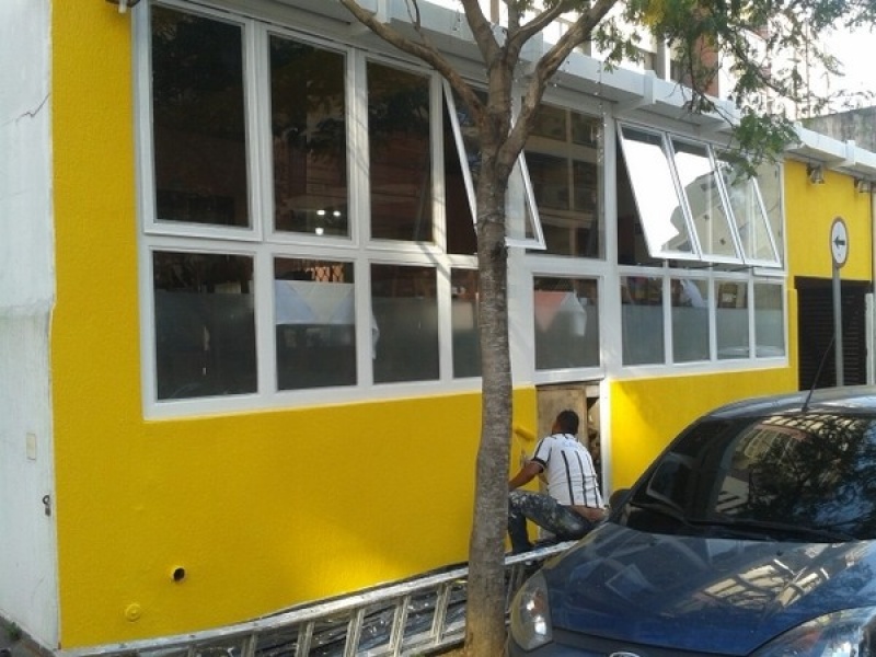 Quanto Custa Pintor para Comércios no Aeroporto - Pintor de Fachada Comercial